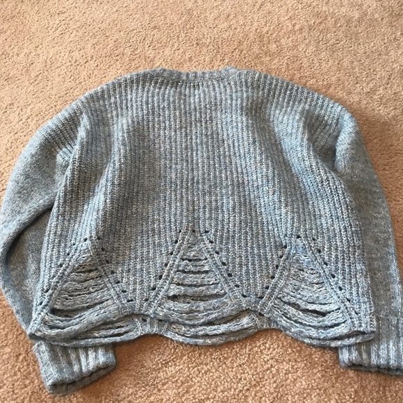 RUBY MOON Lrg Blue Cropped Distressed Sweater - Picture 5 of 8
